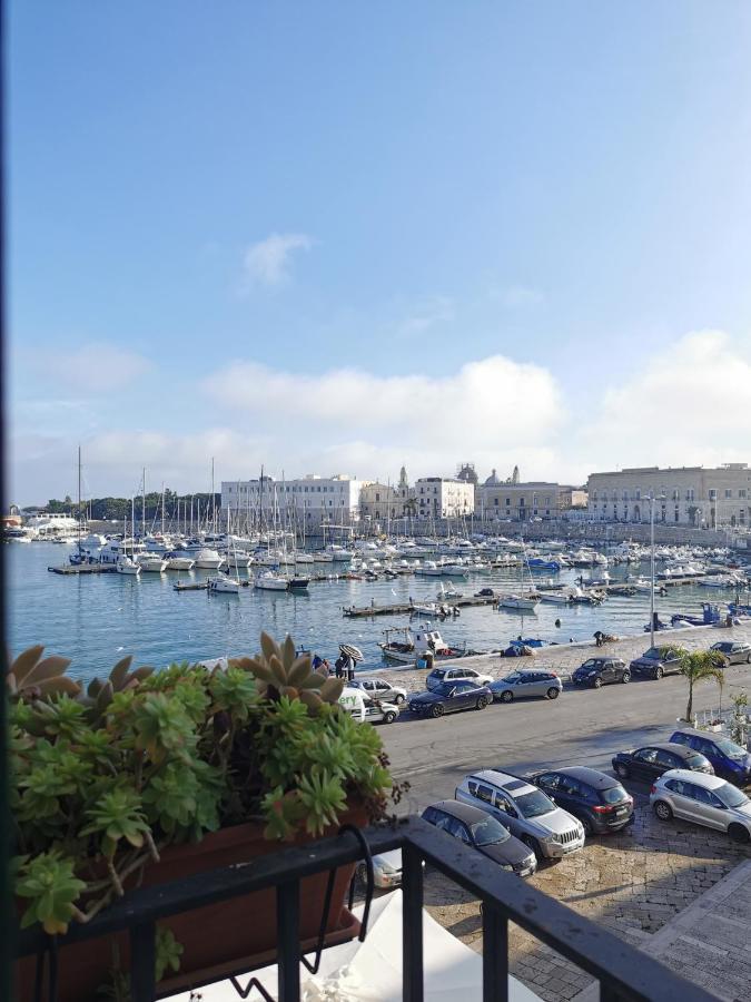 La Finestra Sul Porto Apartamento Trani Exterior foto