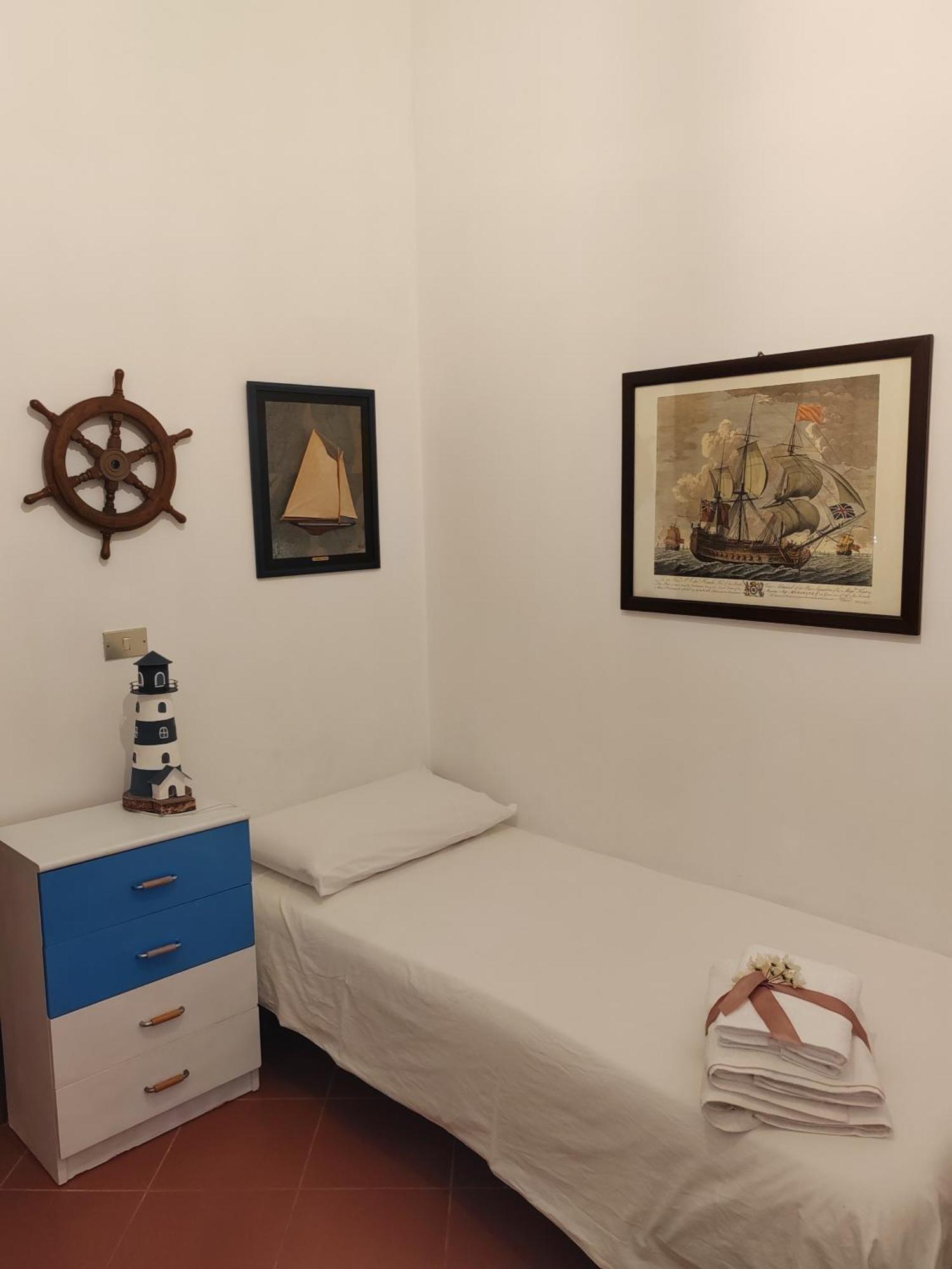 La Finestra Sul Porto Apartamento Trani Exterior foto