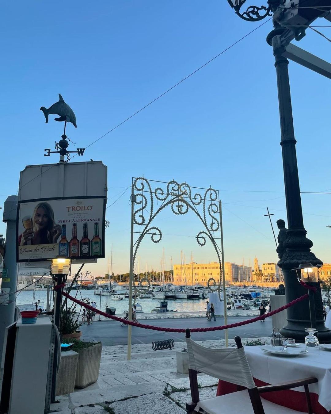 La Finestra Sul Porto Apartamento Trani Exterior foto